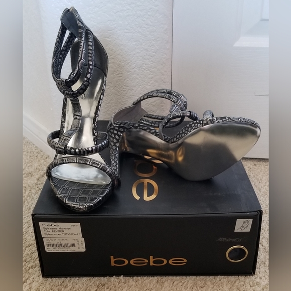 Bebe - Picture 2 of 3